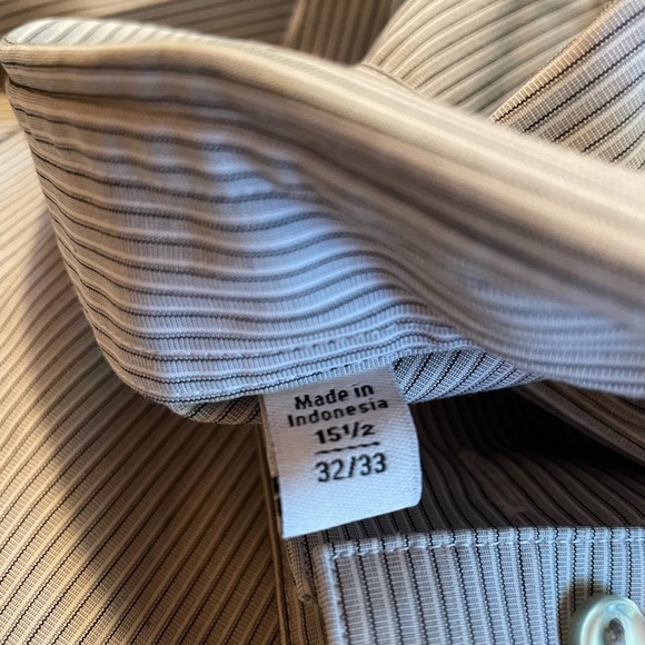 Calvin Klein - non iron - slim fit - 15 1/2 - 32/33 - Picture 5 of 8